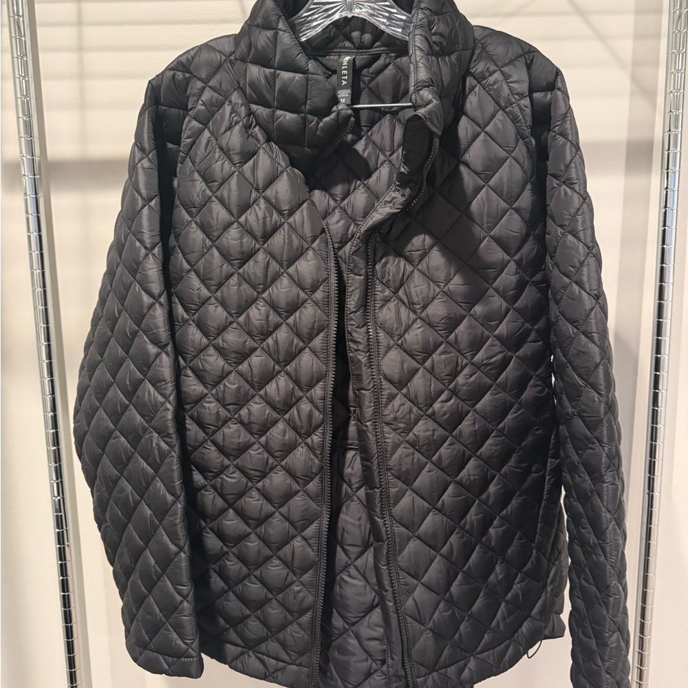 Athleta Whisper Featherless Jacket in Black 1x